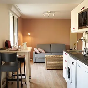 Revigora Apartahotel
